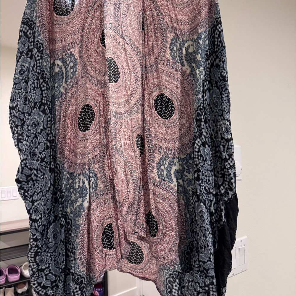 Bohemian Pink and Dark Blue Patterned Kimono